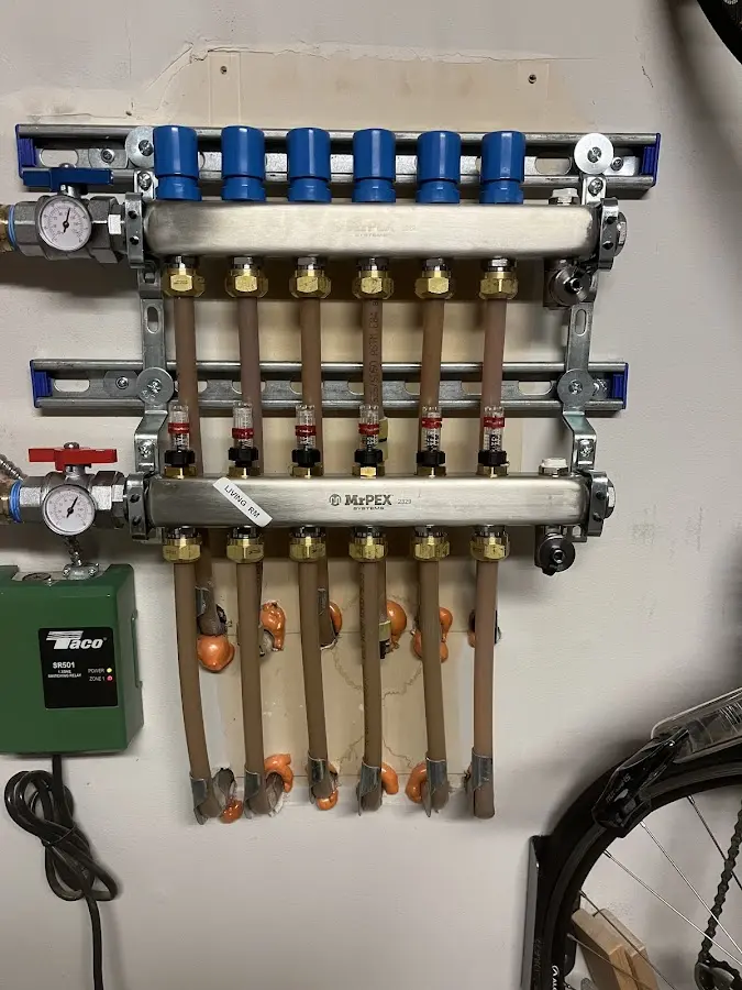 Plumber performing Sink Repair at a residential property in Brackenridge